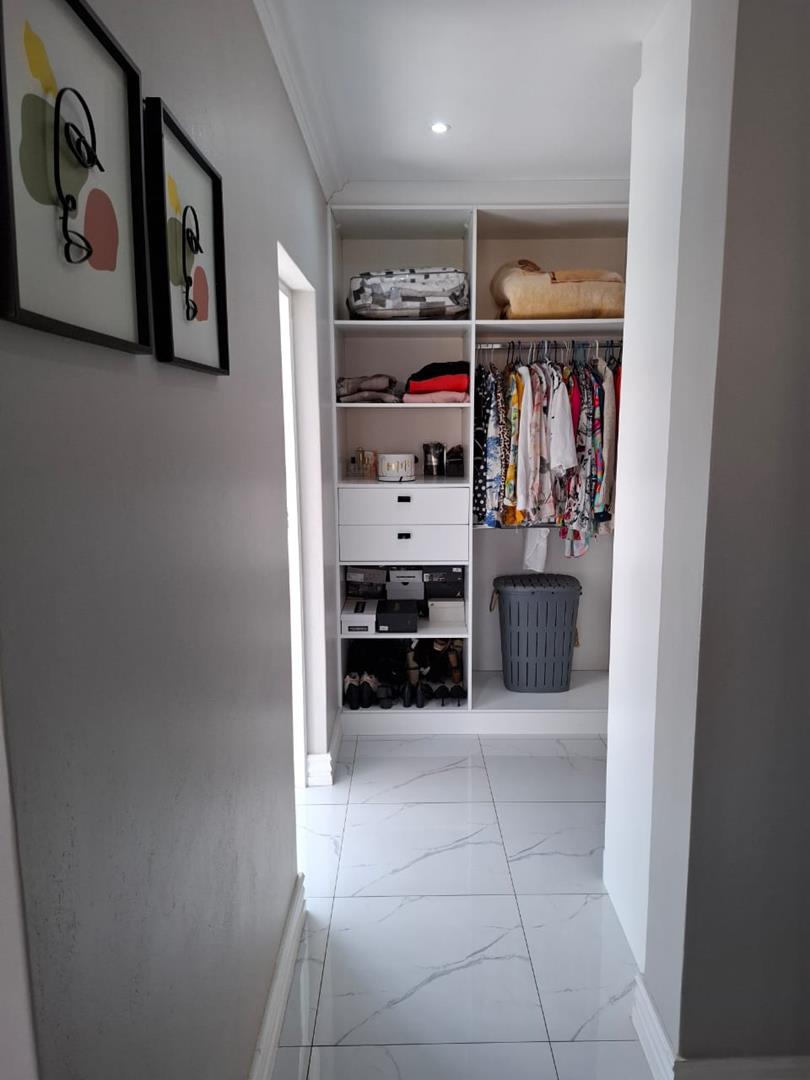 4 Bedroom Property for Sale in Leloko North West